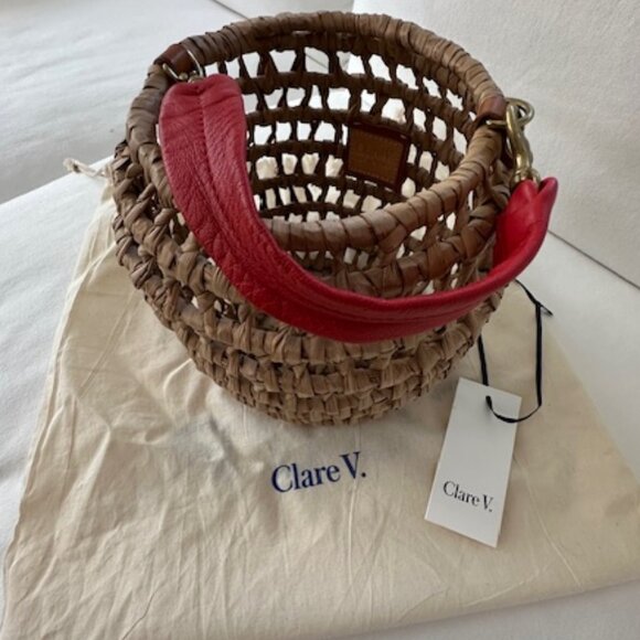 Clare V Pot De Miel Straw Bucket Bag with Tomatoe Red Leather Handle - Picture 4 of 6